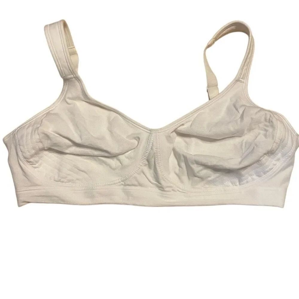 Playtex white thick straps size 40D white bra